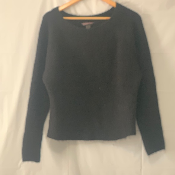 Victoria Secret Oversized Lightly Distressed Small Long Sleeve Sweater - Picture 1 of 4